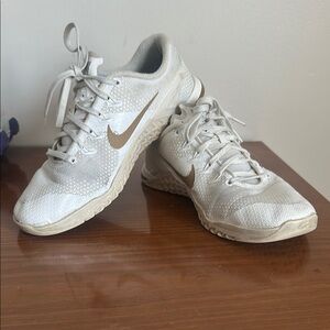 Nike Women's Metcon 3 - White and Gold